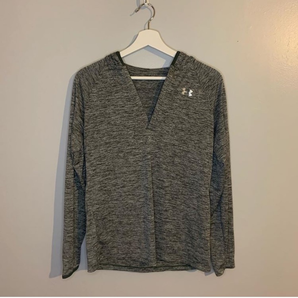 under armour light weight top